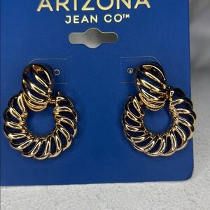 NWT Door Knocker Style Goldtone Statement Earrings